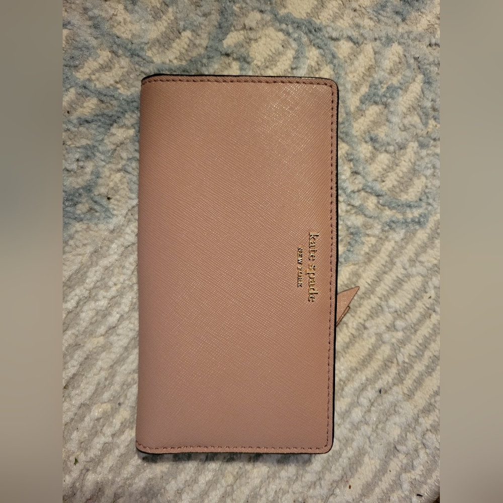 Kate Spade bifold wallet